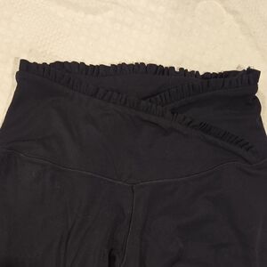 Black Ruffled Waist Leggings